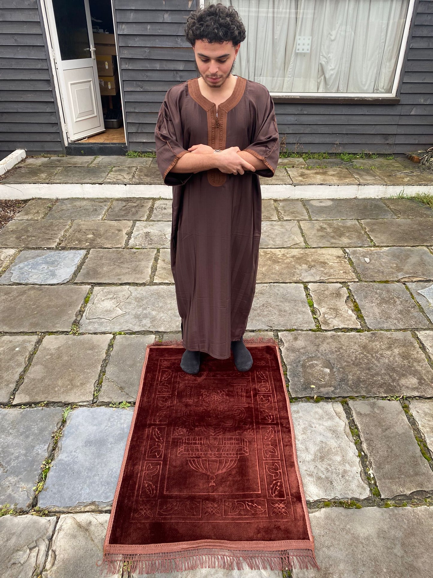 Mocha Brown Distraction-free Prayer Rug