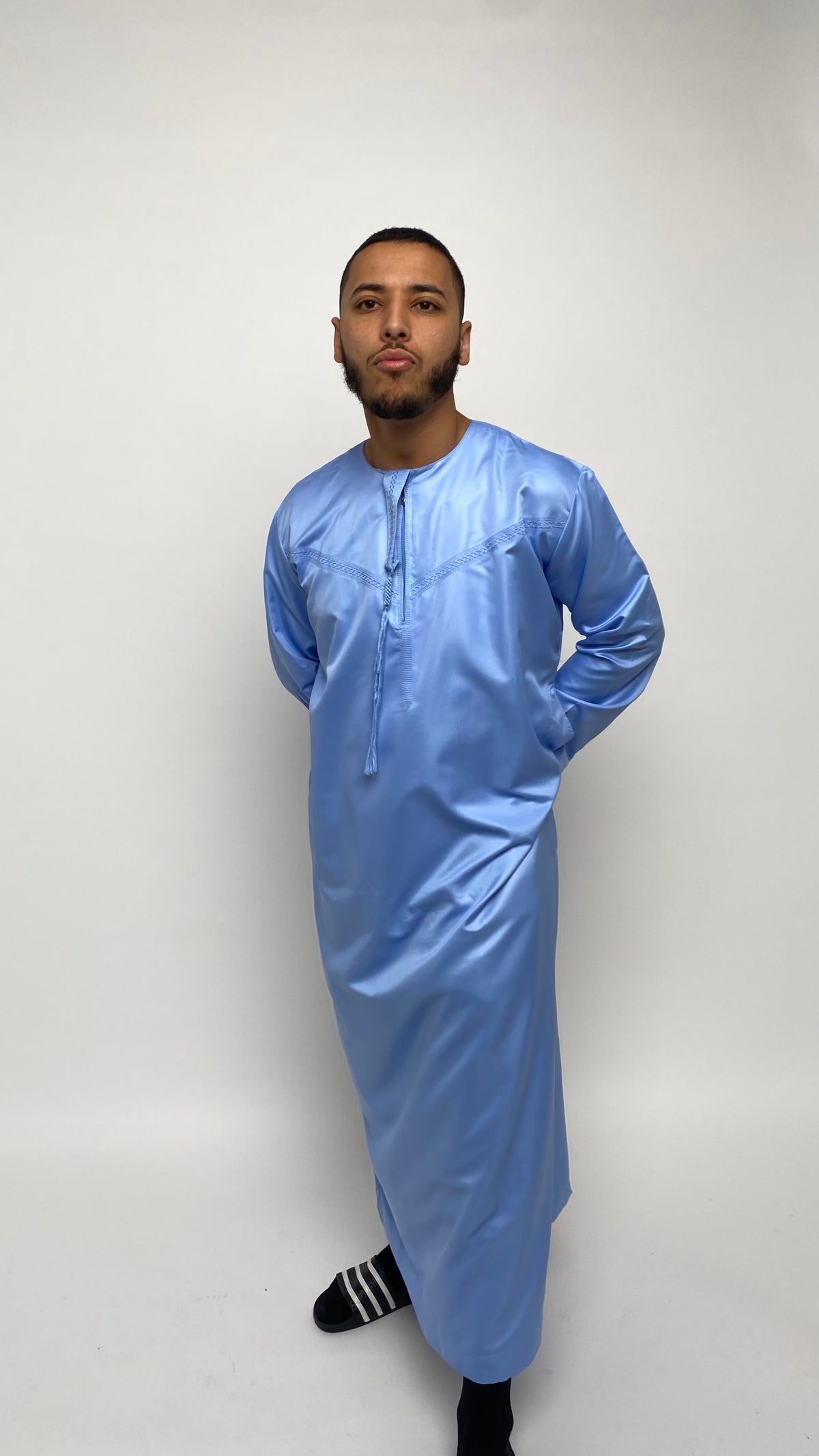 Glossy Sky Blue Emirati Thobe