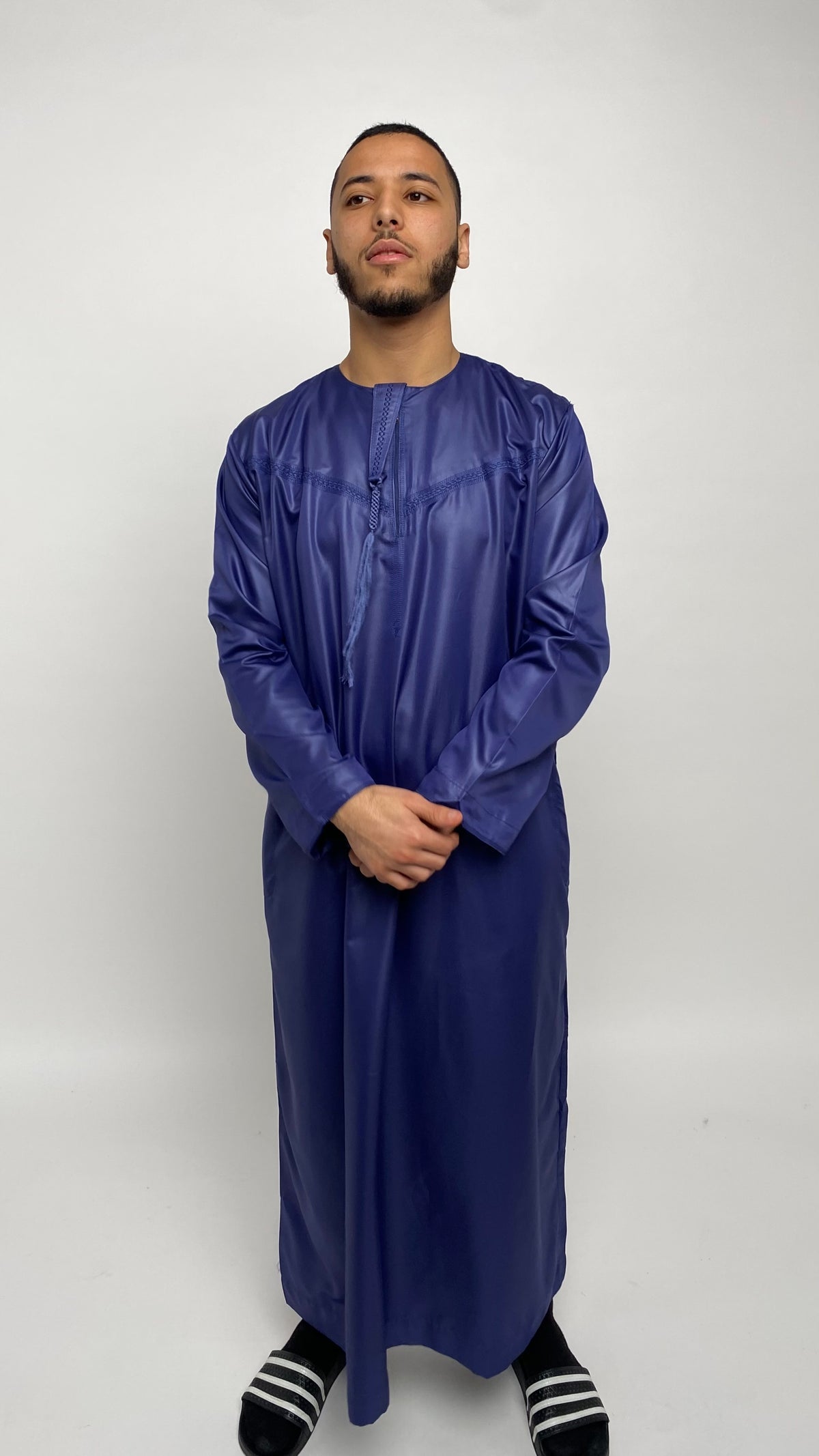 Glossy Navy Emirati Thobe