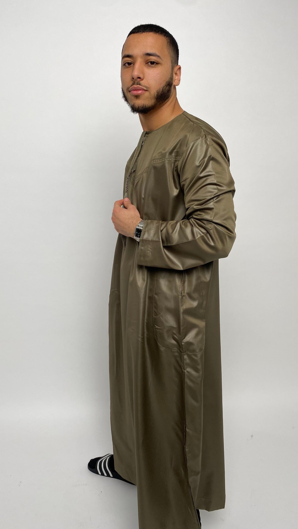 Glossy Khaki Emirati Thobe