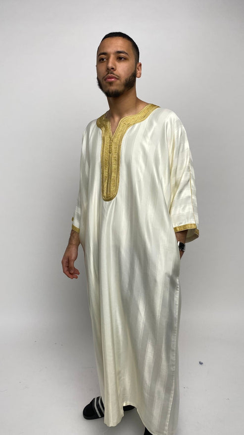 Pure White Satin Moroccan Thobe with Golden Accents – Ihsaan Drip