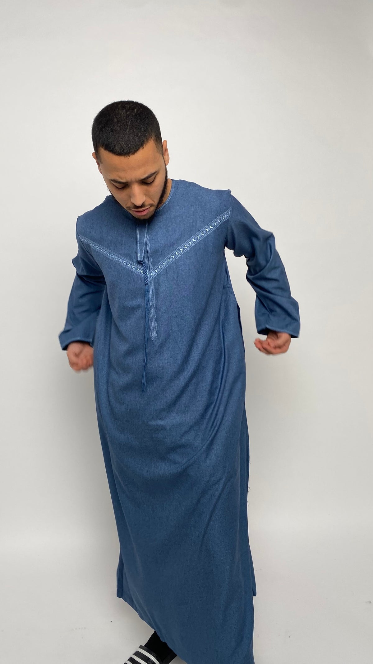 Midnight Blue Emirati Thobe